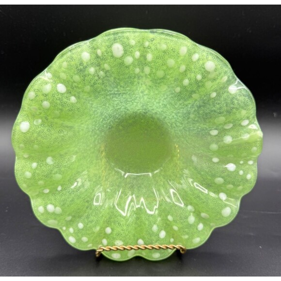 Vintage Murano Art Glass Green Clamshell Bowl 7\
